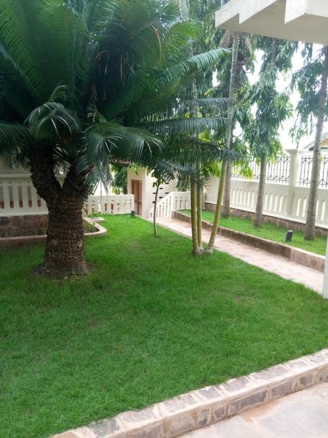 Coast View Resort Kigoma Buitenkant foto
