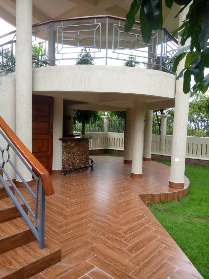 Coast View Resort Kigoma Buitenkant foto