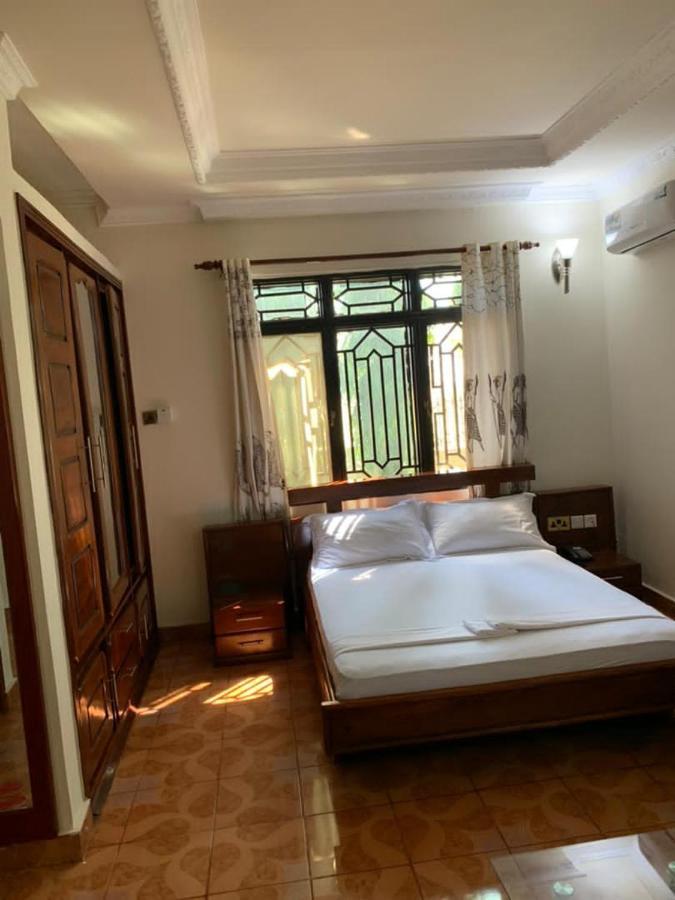 Coast View Resort Kigoma Buitenkant foto