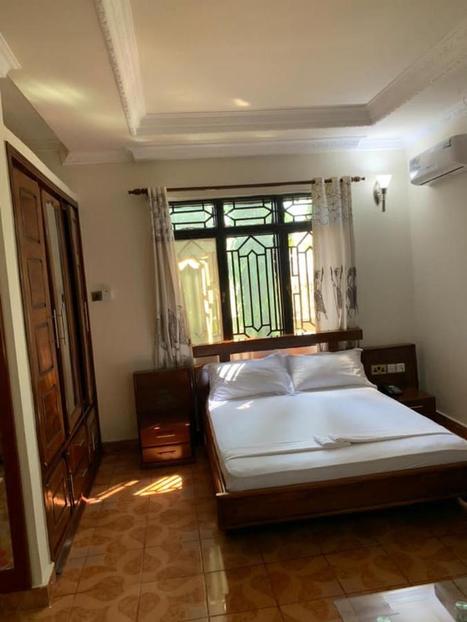 Coast View Resort Kigoma Buitenkant foto